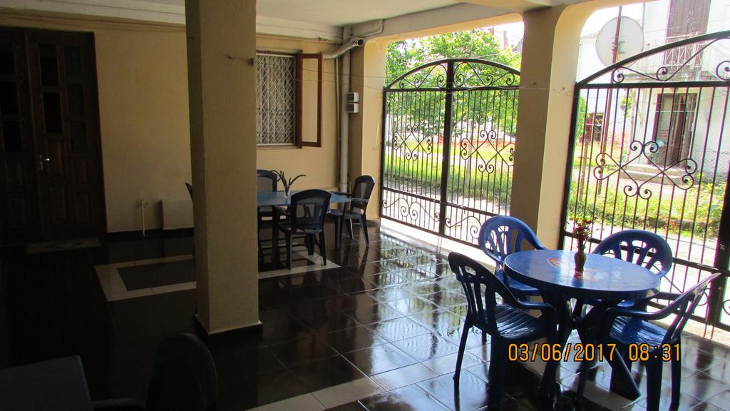 Hotel Sunny House Kobuleti Exterior foto