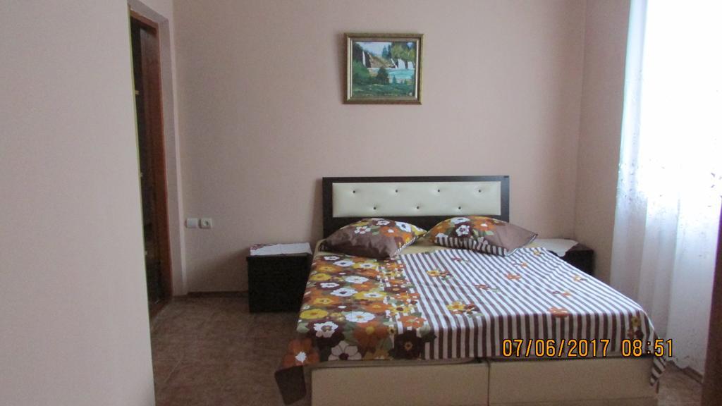 Hotel Sunny House Kobuleti Exterior foto