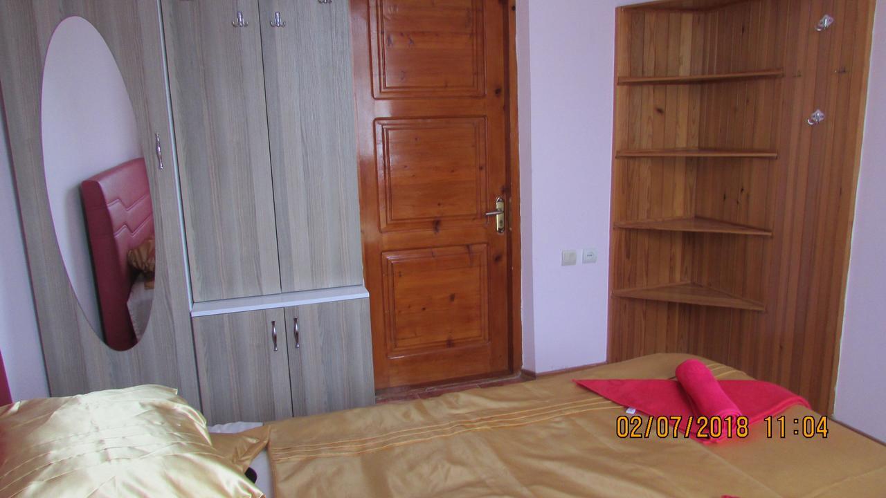 Hotel Sunny House Kobuleti Exterior foto